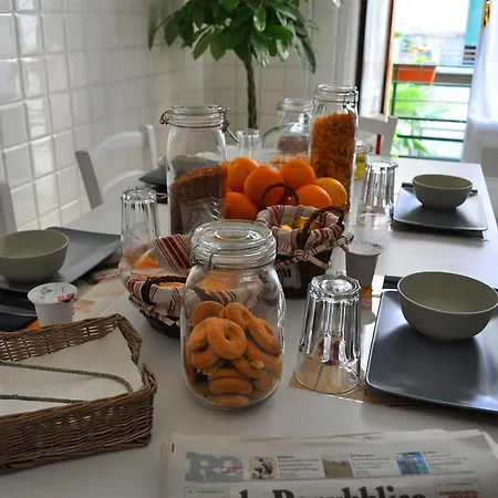 Nocleg ze śniadaniem Libeccio Bed & Breakfast *